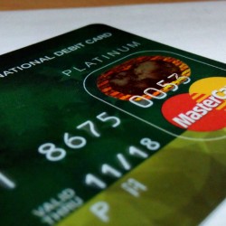 international-debit-card-388996_1280